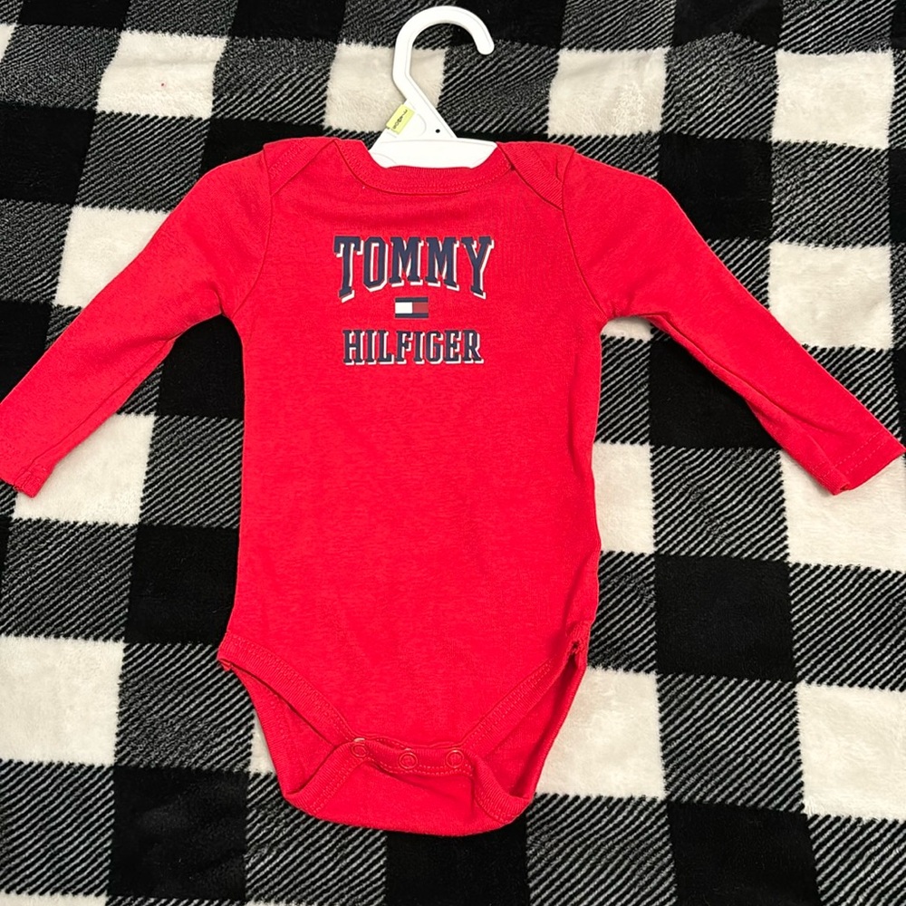 New never worn size 3-6 months